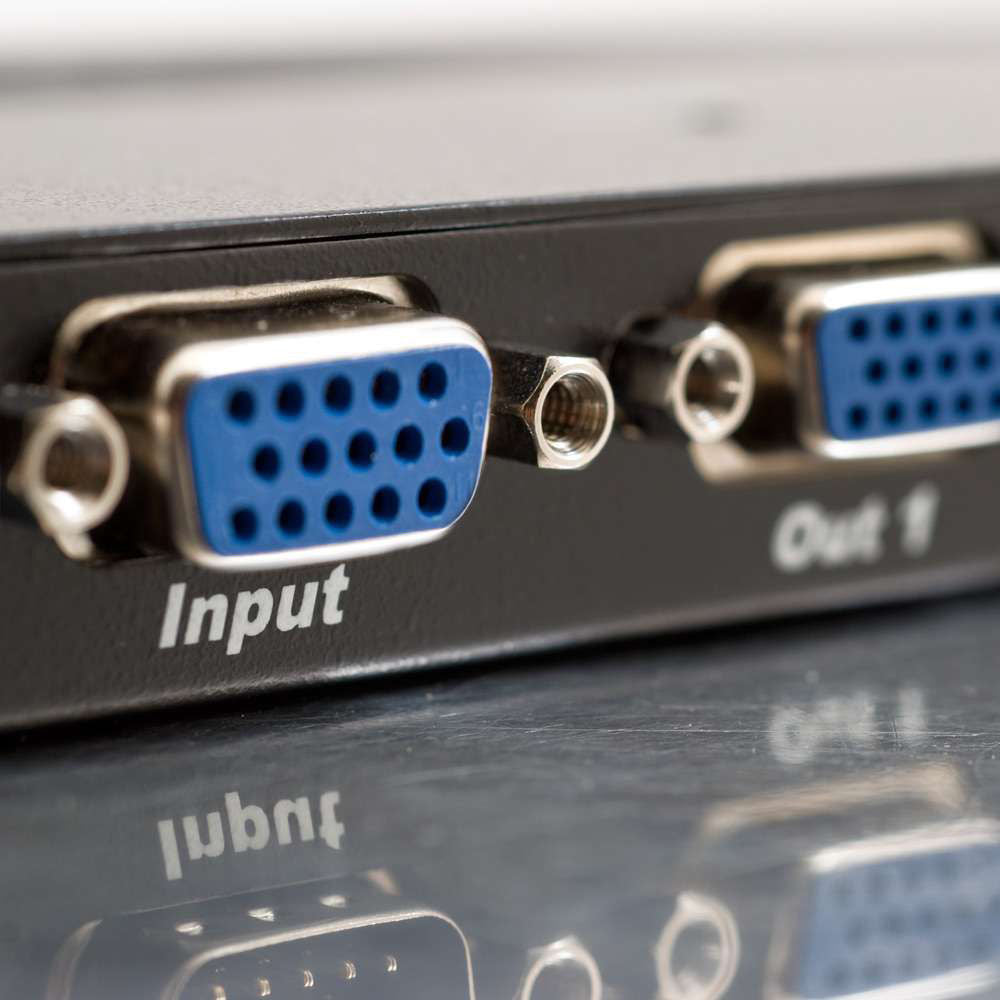 C2G 29503 TruLink 2-Port VGA Monitor Splitter/Extender